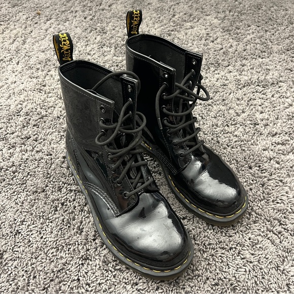 Doc Martens 1460 Y Patent Leather Black Boots Size Women’s 8 Men’s 7 #11821 - Picture 2 of 11